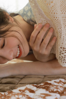 《曼娜艳荡性史》播放